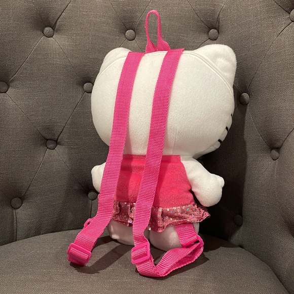 Hello Kitty Plush Backpack. - Picture 2 of 5